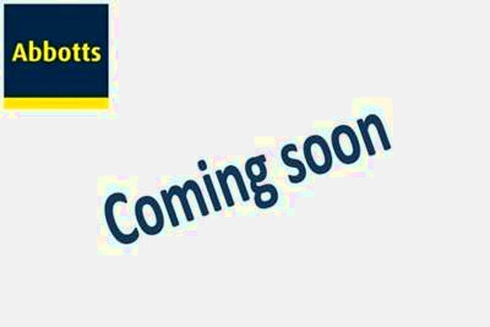 3 Bedroom House To Rent In Horseshoe Crescent, Southend-on-sea, SS3