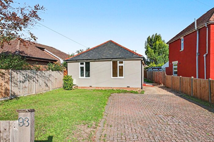 2 Bedroom Detached Bungalow For Sale In Gudge Heath Lane, Fareham, PO15