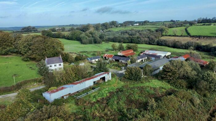 4 Bedroom Smallholding For Sale In Gorsgoch, Llanybydder, SA40