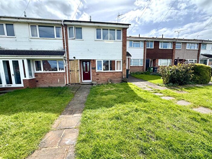 3 Bedroom End Of Terrace House To Rent In John Knight Road, Bedworth, CV12