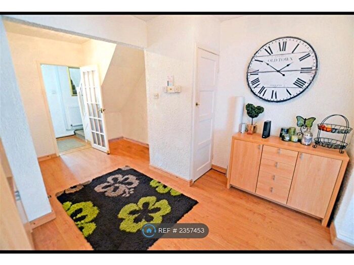 4 Bedroom Semi-Detached House To Rent In Keble Avenue, Bristol, BS13