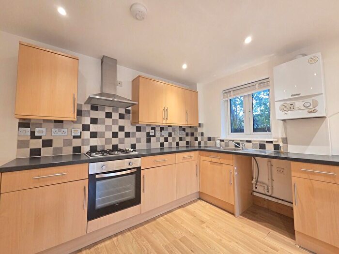 2 Bedroom Flat To Rent In Waterworks Road, Portsmouth, PO6