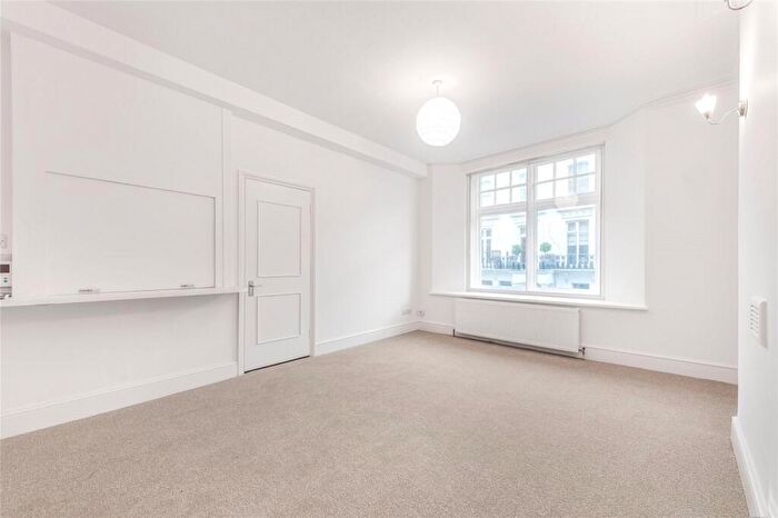 1 Bedroom Apartment For Sale In Hollywood Court, Hollywood Road, London, SW10