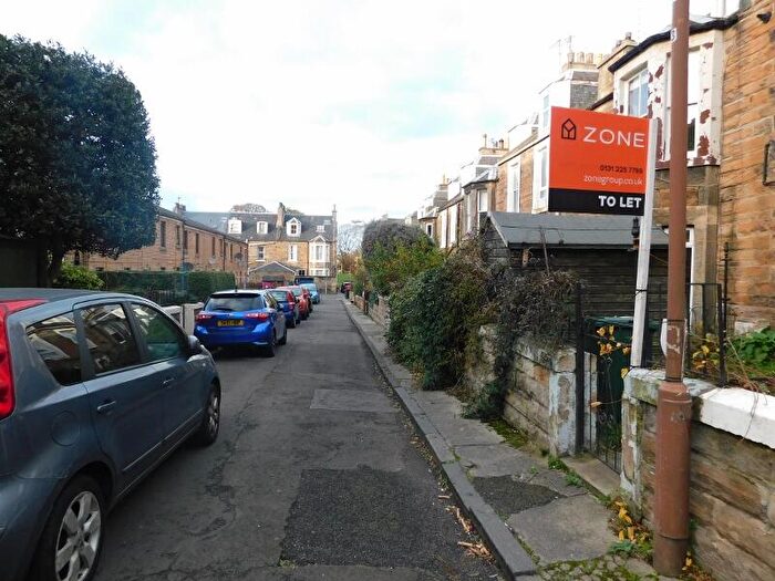 2 Bedroom Flat To Rent In , Fingzies Place, Edinburgh, EH6