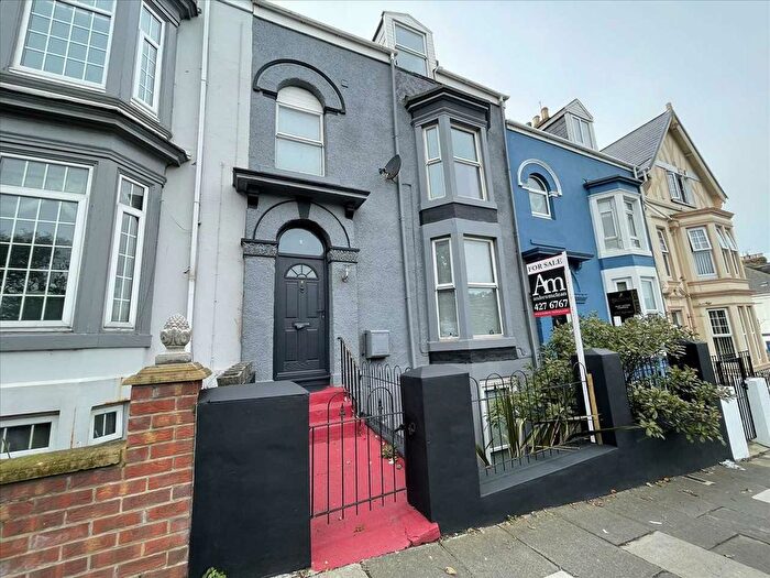 4 Bedroom Terraced House For Sale In Seafield Terrace, South Shields, NE33