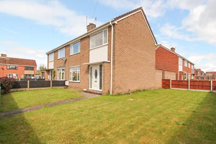 3 Bedroom Semi Detached House To Rent In Dorset Drive, Harworth, Doncaster, DN11