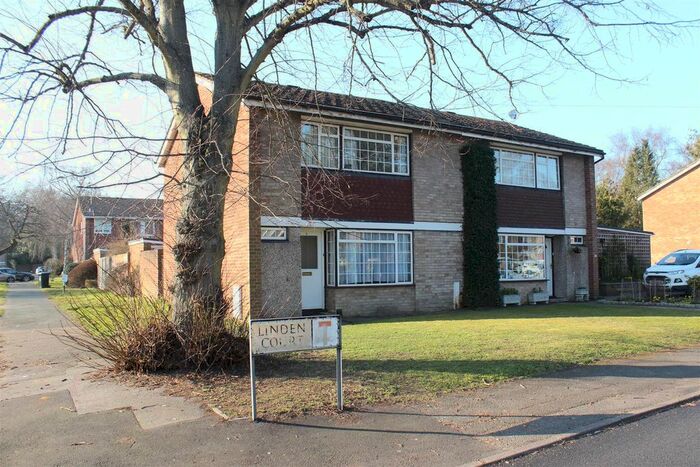 4 Bedroom End Of Terrace House To Rent In Linden Court, Englefield Green, Egham, TW20