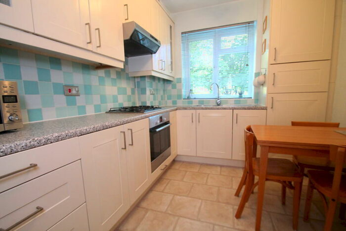 2 Bedroom Apartment To Rent In St. Mildreds Road, Lee, SE12