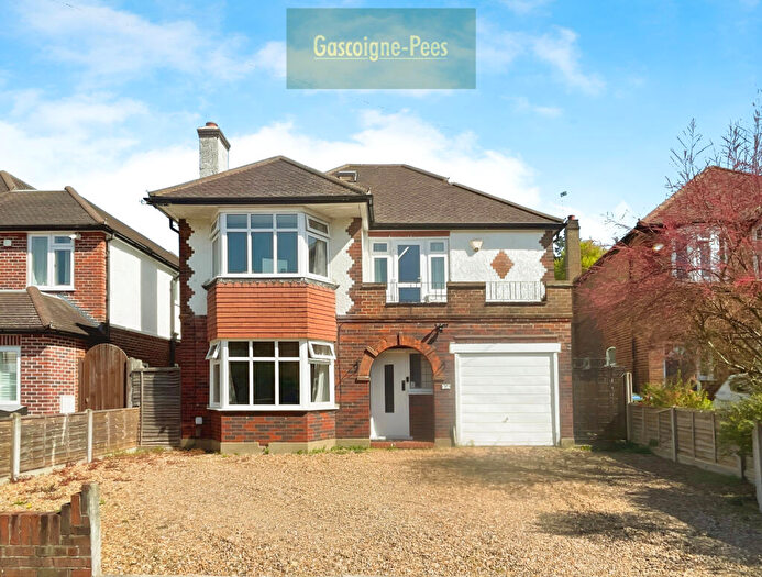 4 Bedroom Detached House To Rent In Hinchley Wood, KT10