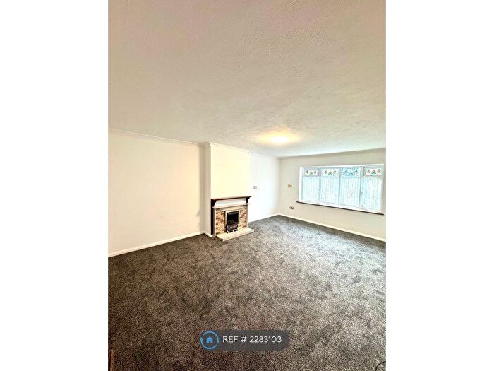 3 Bedroom Bungalow To Rent In Bulmer Road, Sudbury, CO10