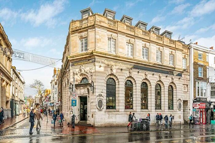 2 Bedroom Flat To Rent In North Street, Brighton, East Sussex, BN1