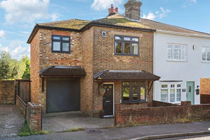 3 Bedroom Semi-Detached House For Sale In Lent Rise Road, Burnham, SL1