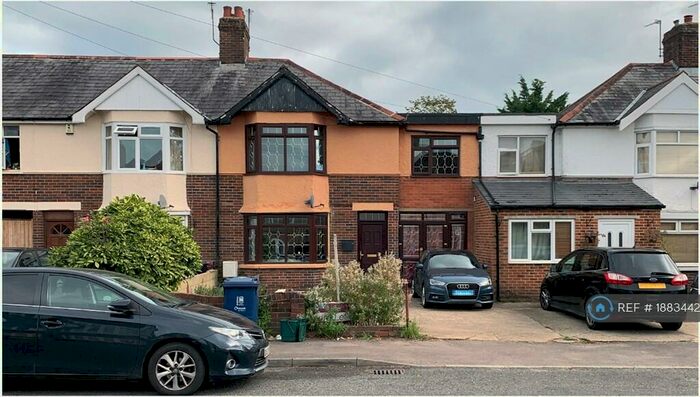 5 Bedroom Semi-Detached House To Rent In Cricket Road, Oxford, OX4