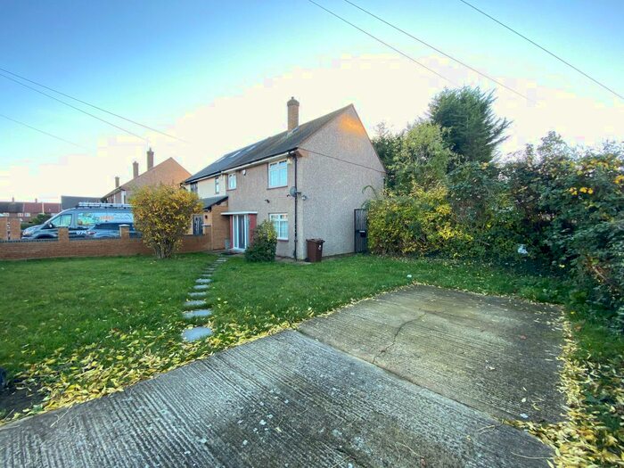 3 Bedroom Semi-Detached House To Rent In Lawn Farm Grove, Chadwell Heath, Romford, RM6