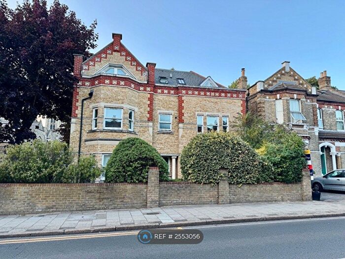 2 Bedroom Flat To Rent In Becks Apartments, Beckenham, BR3