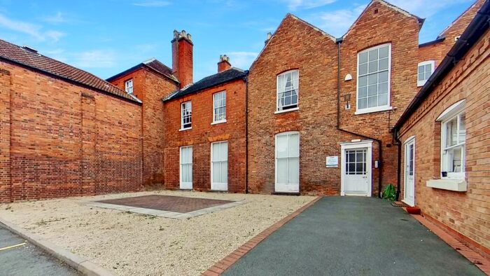 1 Bedroom Apartment To Rent In Lichfield Street, Tamworth, Staffordshire, B79