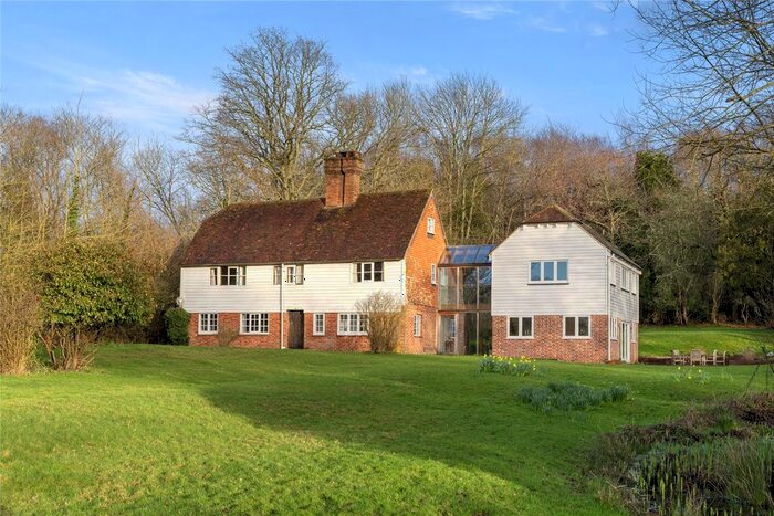 4 Bedroom Detached House For Sale In Chiddingstone Hoath, Kent, TN8