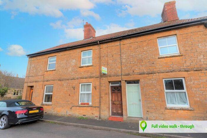 2 Bedroom Cottage For Sale In Queen Street, Tintinhull, Yeovil BA22
