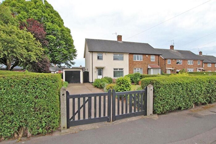 3 Bedroom Property To Rent In Beckhampton Road, Nottingham, NG5