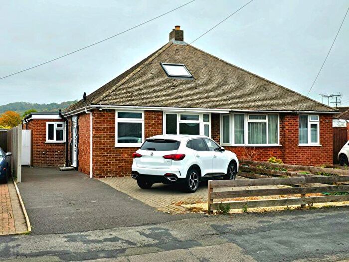 3 Bedroom Semi-Detached Bungalow For Sale In Hillview Drive, Gloucester, GL3
