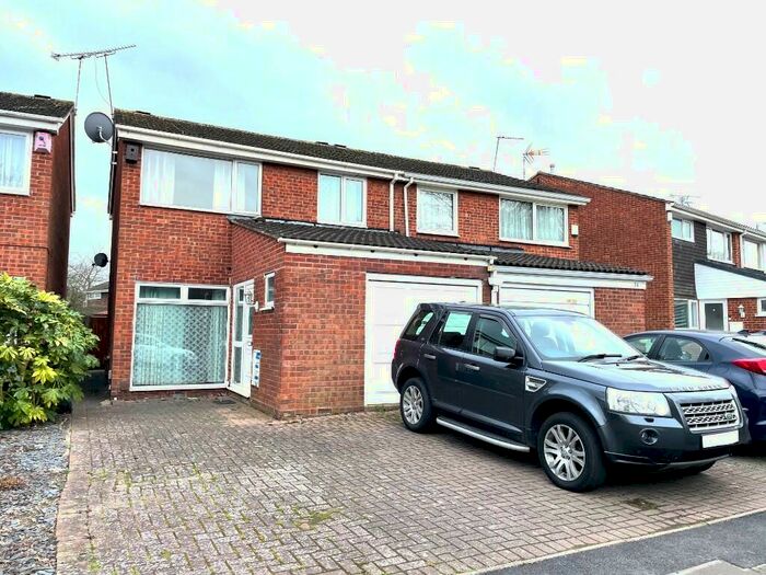 3 Bedroom Semi-Detached House To Rent In Dorchester Way, Coventry, West Midlands, CV2