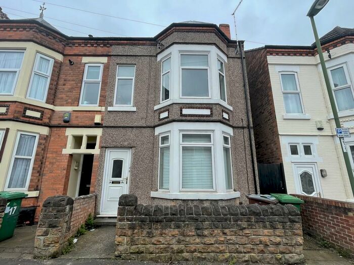 2 Bedroom Flat To Rent In Dunlop Avenue, Nottingham, NG7