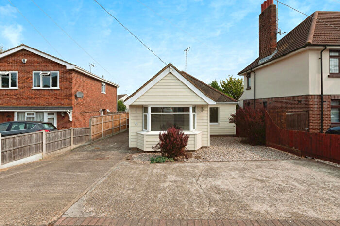 2 Bedroom Detached Bungalow For Sale In Southend Road, Hockley, SS5