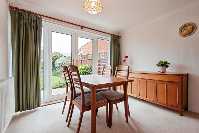 3 Bedroom Semi-Detached House For Sale In Homestead Moat, Stevenage, SG1