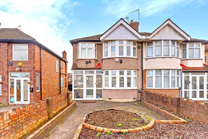 3 Bedroom Semi Detached House For Sale In Leaver Gardens, Greenford, UB6