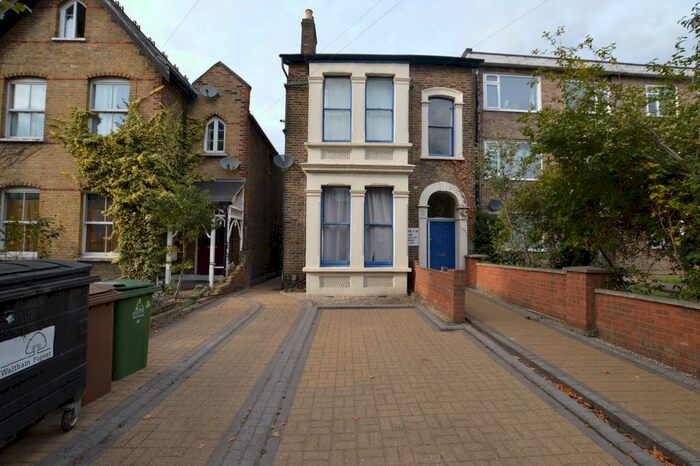 Studio To Rent In Hainault Road, London, E11