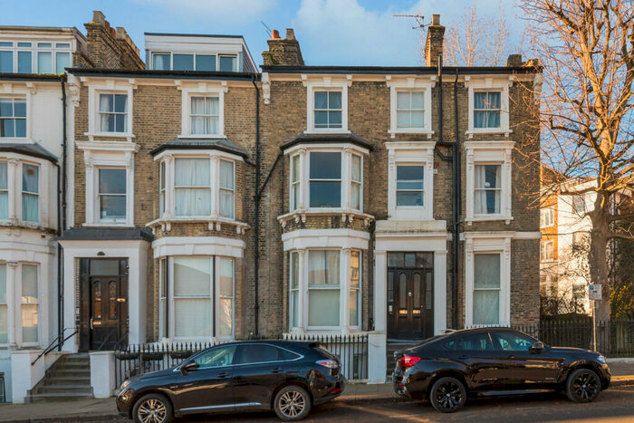 3 Bedroom Maisonette To Rent In Primrose Gardens, South Hampstead, NW3