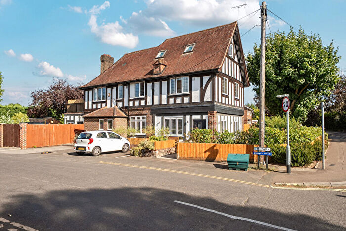 2 Bedroom Flat For Sale In The Park, Great Bookham, KT23