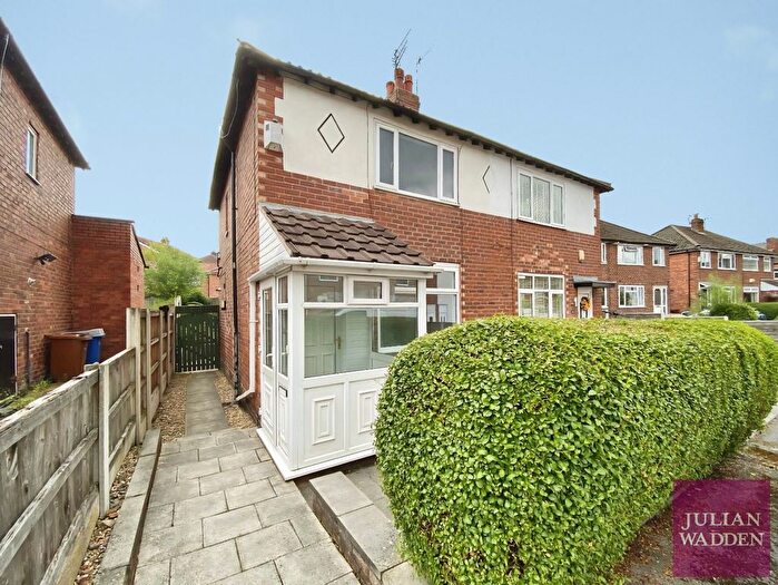 2 Bedroom Semi Detached House To Rent In Stream Terrace, Offerton, Stockport, SK1