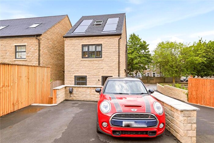 3 Bedroom Detached House For Sale In Long Ing Lane, Barnoldswick, Lancashire, BB18