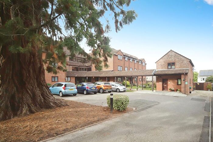 2 Bedroom Flat For Sale In Priory Court, Wellington, TA21