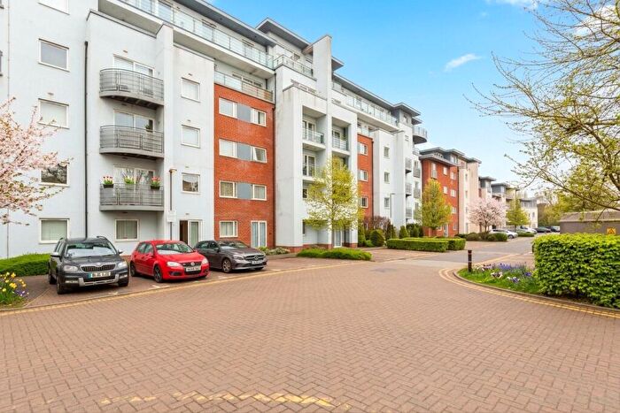 2 Bedroom Flat For Sale In Coxhill Way, Aylesbury, Buckinghamshire, HP21