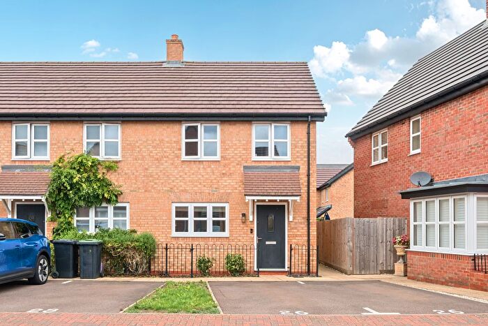 2 Bedroom End Of Terrace House For Sale In Kings Grove, Cranfield, MK43