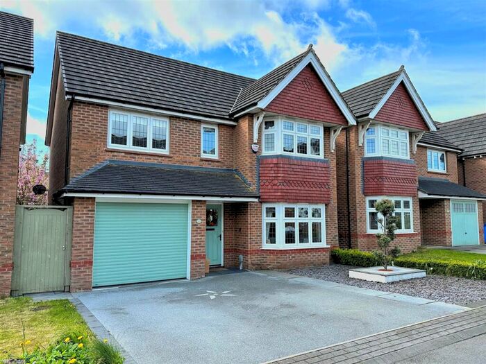 4 Bedroom Detached House For Sale In Whitsun Grove, Cottingham, HU16