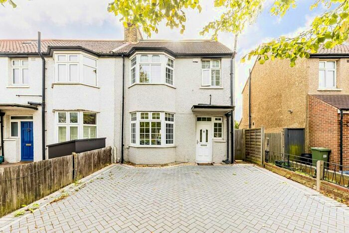 4 Bedroom Property To Rent In Lower Richmond Road, Kew, Richmond, TW9