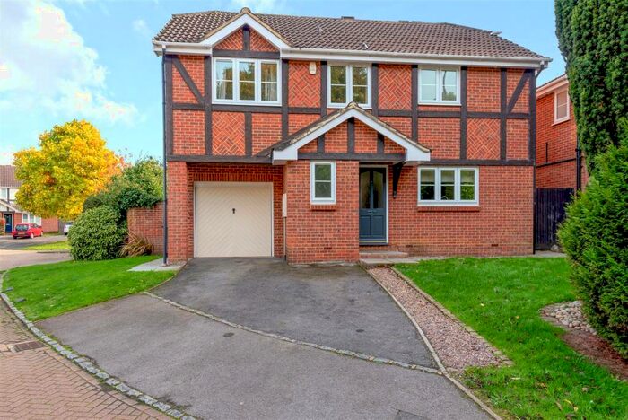 3 Bedroom Detached House To Rent In Stonebridge Field, Eton, SL4
