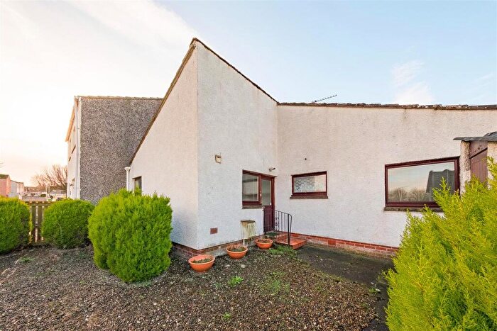 2 Bedroom Semi-Detached Bungalow For Sale In , James Robb Avenue, St. Andrews, KY16