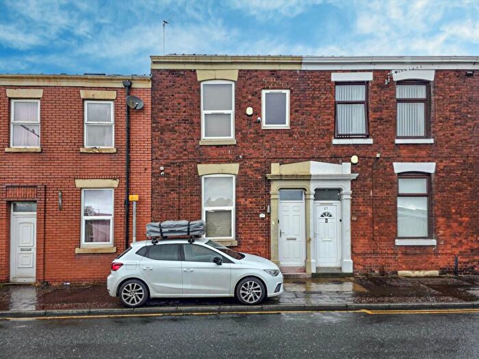 5 Bedroom Terraced House For Sale In St. Georges Road, Preston, Lancashire, PR1