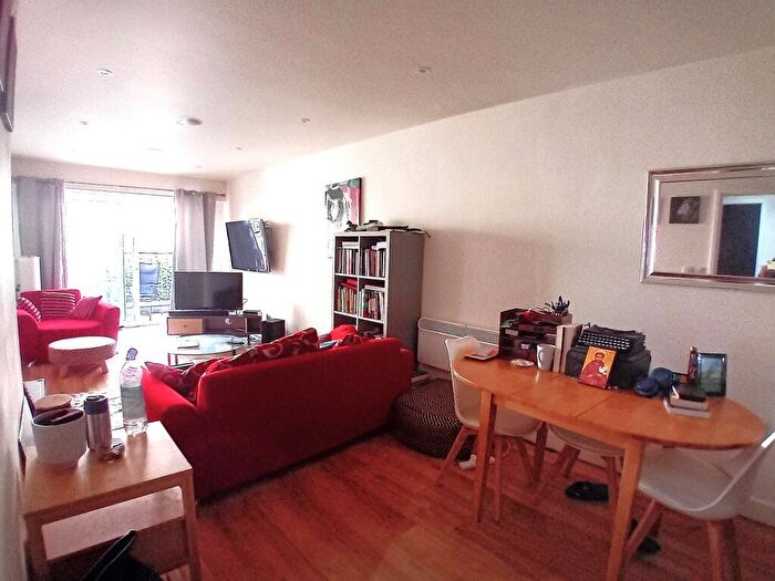 1 Bedroom Flat To Rent In Boulevard Drive, Beaufort Park, London, NW9