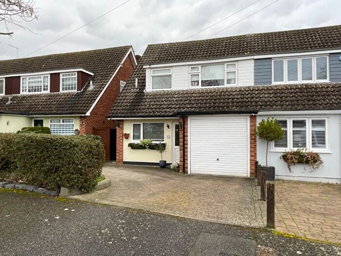 3 Bedroom Semi-Detached House For Sale In The Gardens, Doddinghurst, Brentwood, CM15