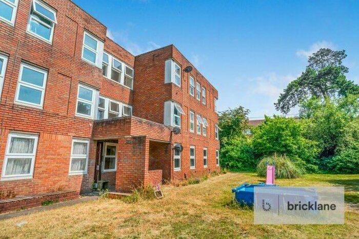 2 Bedroom Flat To Rent In Passage Road, Bristol, BS10