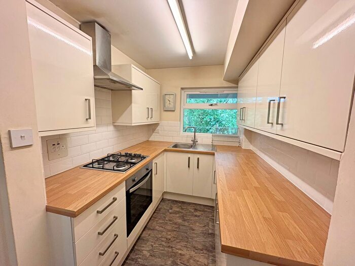 2 Bedroom Flat To Rent In St. Oswalds Road, Bristol, BS6