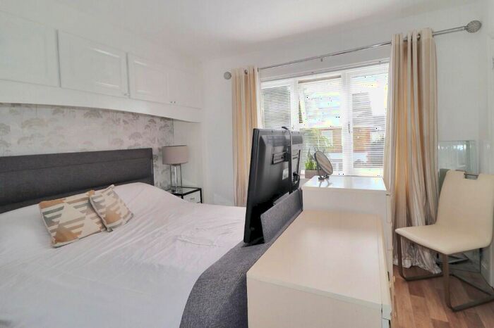 3 Bedroom Terraced House For Sale In Primrose Road, Walton-On-Thames, Surrey, KT12