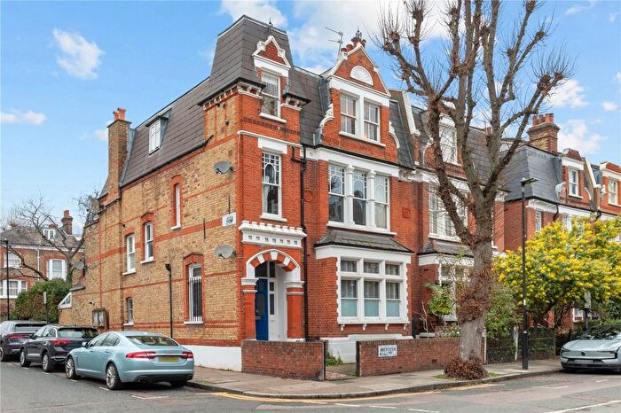 2 Bedroom Flat For Sale In Aberdeen Road, London, N5