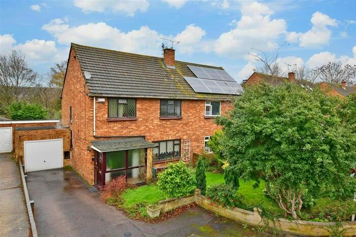 3 Bedroom Semi-Detached House For Sale In Neville Close, Penenden Heath, Maidstone, Kent, ME14