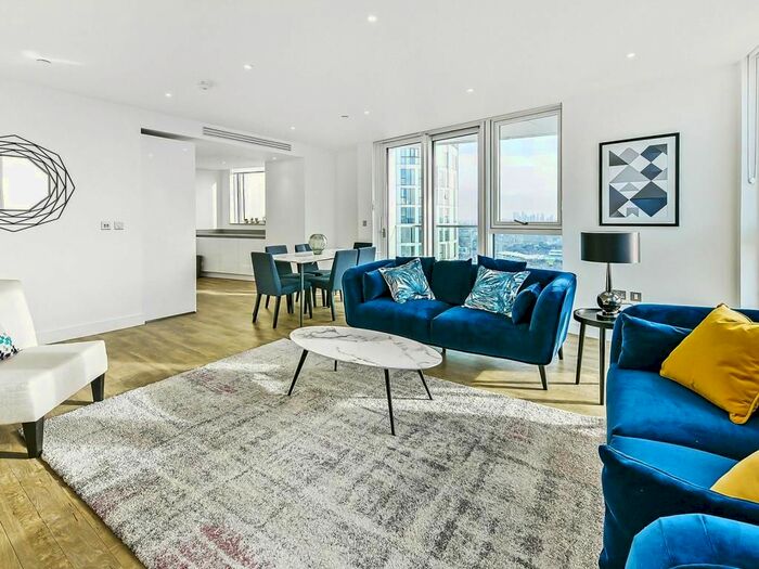 3 Bedroom Flat To Rent In Gladwin Tower, Wandsworth Road, SW8